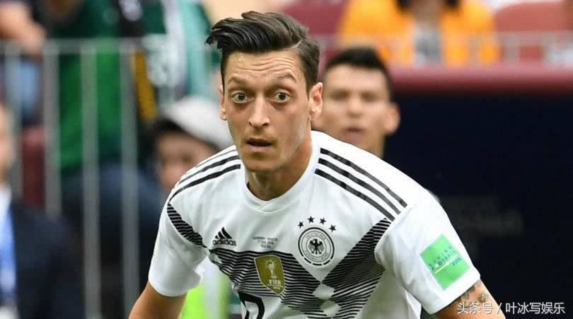 明星谁是真球迷？鹿晗为C罗入坑春春为足球写文，李冰冰太理性？