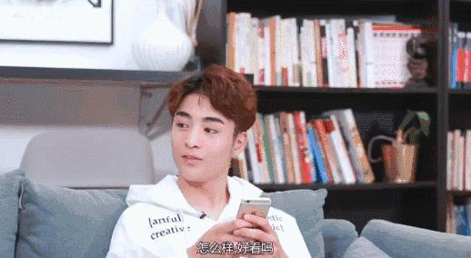 男朋友说他有女朋友代表什么意思,有个追星女友是什么体验