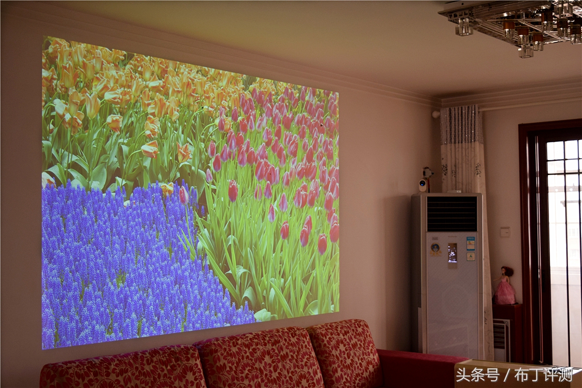 坚果j7s多少流明,坚果j7是长焦还是短焦