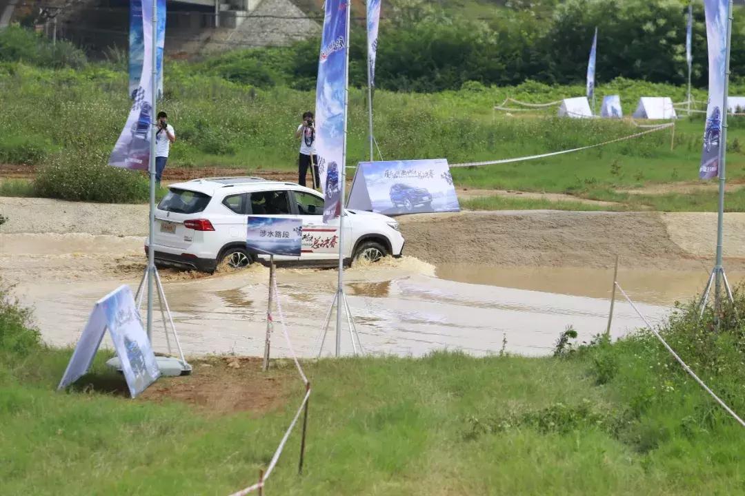 景逸x5升级四近四远,全新款景逸x5