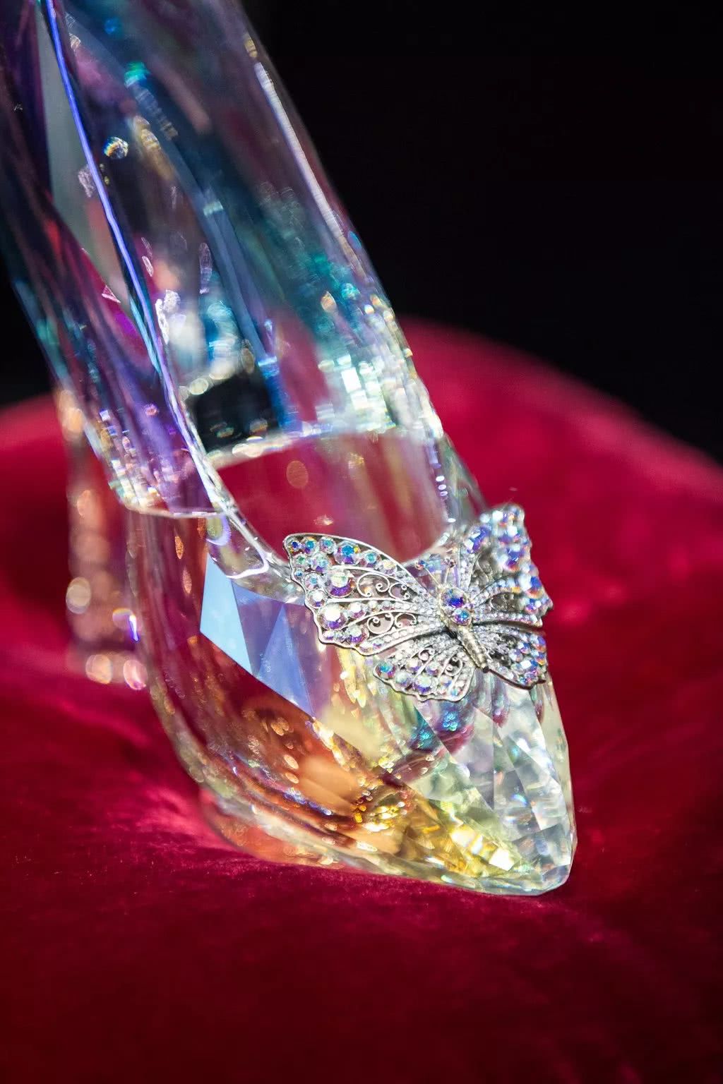 现场｜世界最性感的那双高跟鞋到底藏在哪里？