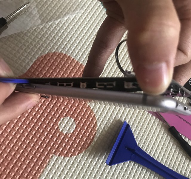 苹果6电池更换全过程,苹果iphone6s换电池教程