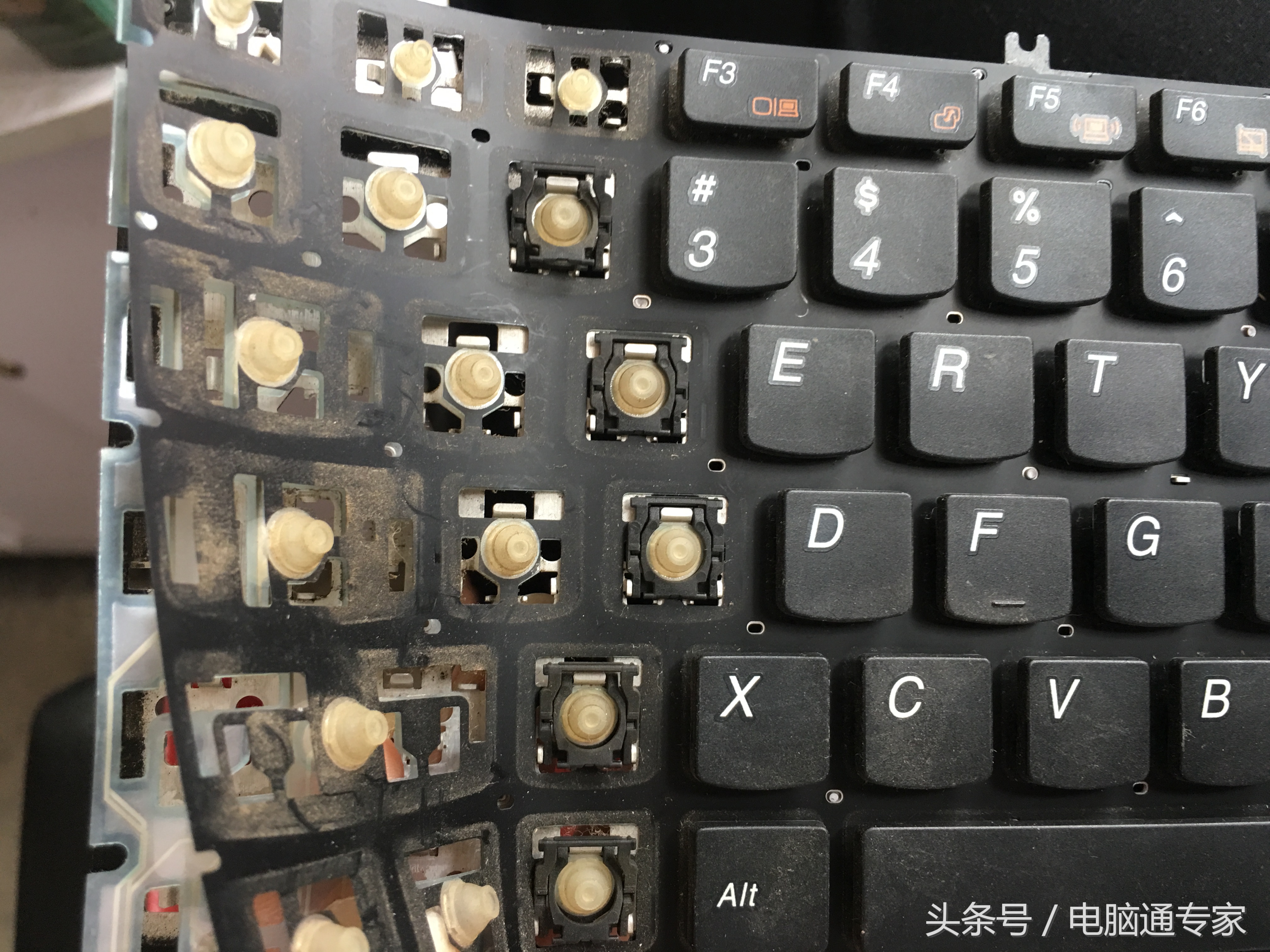 笔记本键盘失灵拆解清洗,笔记本键盘拆解全过程