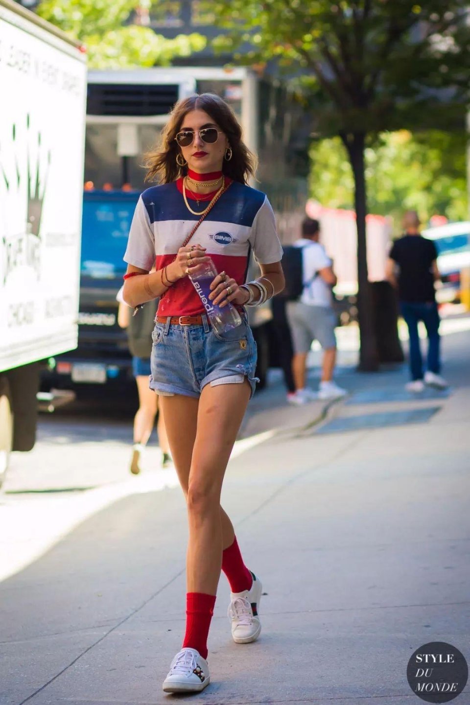 胖脚穿短裤怎么搭鞋子,短裤搭配平底鞋好看吗