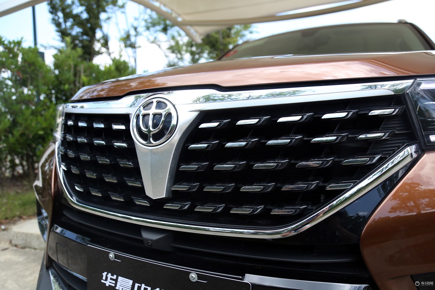 华晨宝马和正宗宝马,新款华晨中华v7