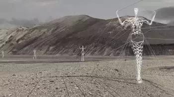 玩转世界杯，俄罗斯人居然连电力铁塔都不放过~