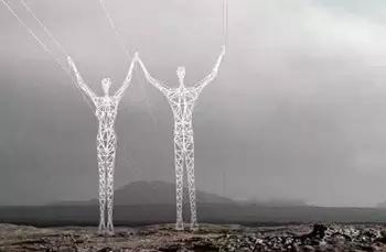 玩转世界杯，俄罗斯人居然连电力铁塔都不放过~