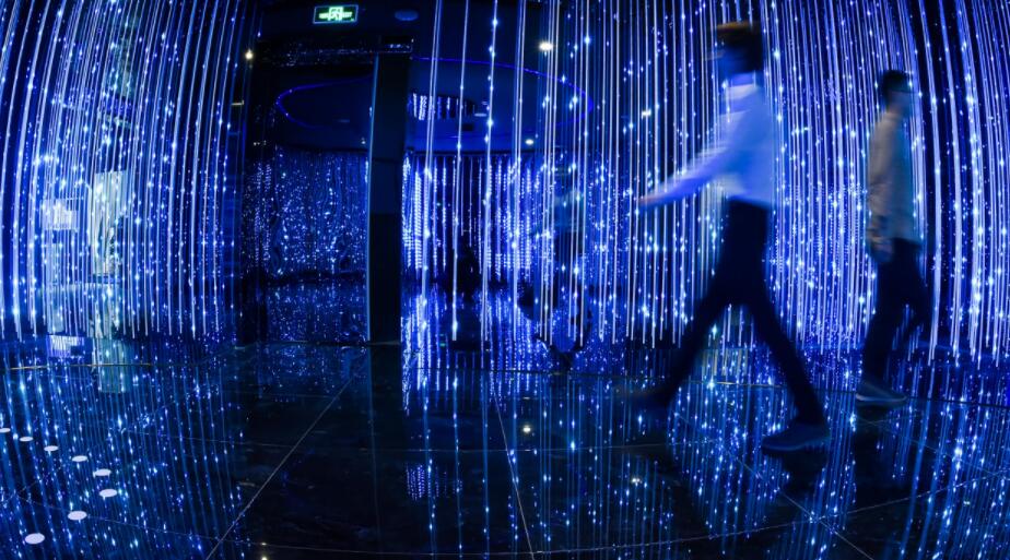 看完之后不想做“人”了？2018上半年整理出这些大事