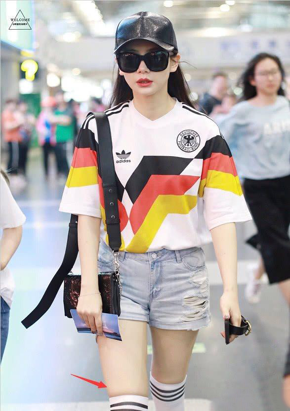 戚薇小蛮腰全身照,戚薇青春靓丽活泼可爱