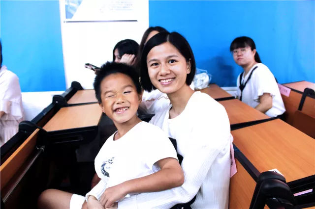 佰平“盛宴”——2018届初级结业典礼暨奖学金颁发大会