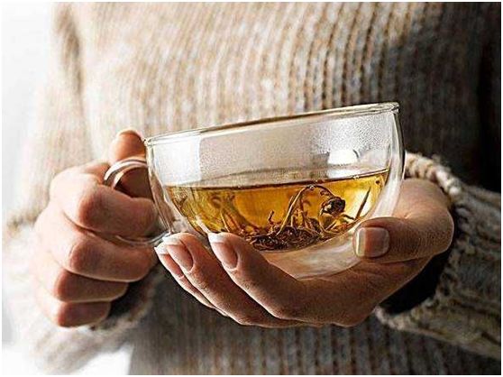 用矿泉水喝药有危害吗,为什么不能用矿泉水吃药