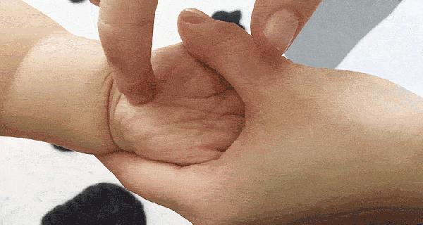 小儿推拿21种手法教程,小儿常见病推拿手法视频