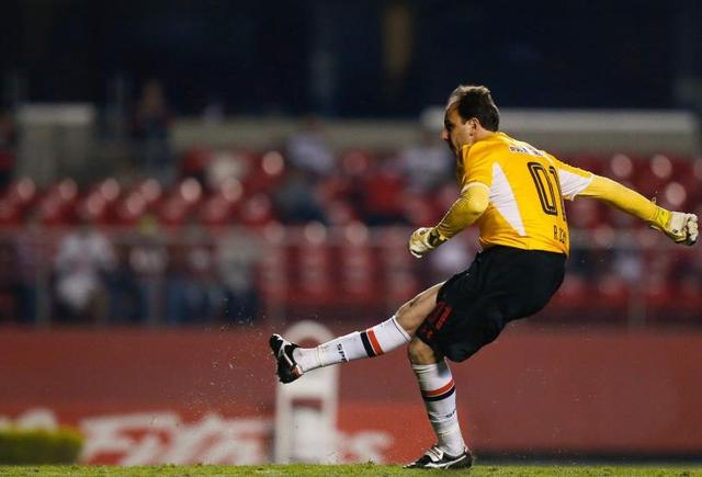 托蒂10大经典比赛,足坛常青树是谁伊布