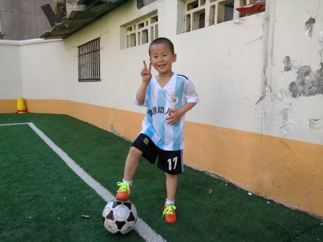 足球小宝贝活动图片,足球小宝贝选拔赛
