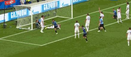 梅西也做过c罗的动作吗,梅西不满裁判判罚称var未起作用