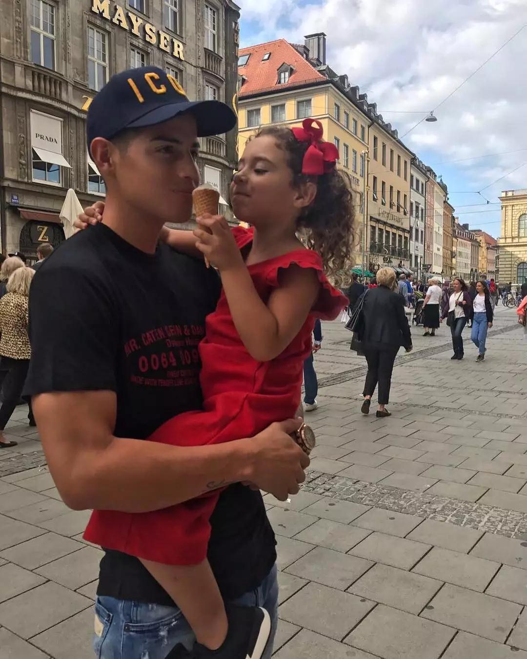 世界杯=萌萌萌萌萌萌萌萌萌萌萌萌萌