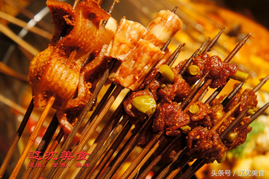 音乐配美食如歌如戏，酒吧加上串串香是一种什么样的体验