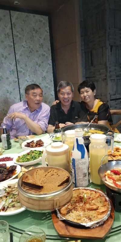 干岔子一，二队老知青久别重逢，共忆黑土情长