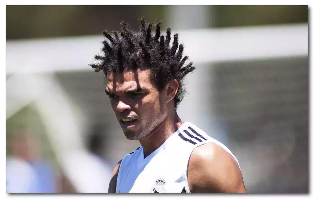 发型心理学,足球运动员发型重要性