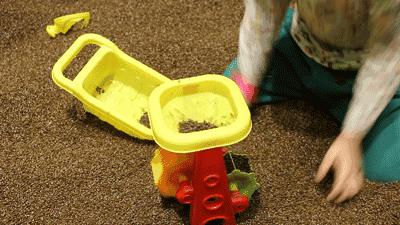 小孩子打嗝耳朵震痛,4岁男孩打嗝耳朵疼