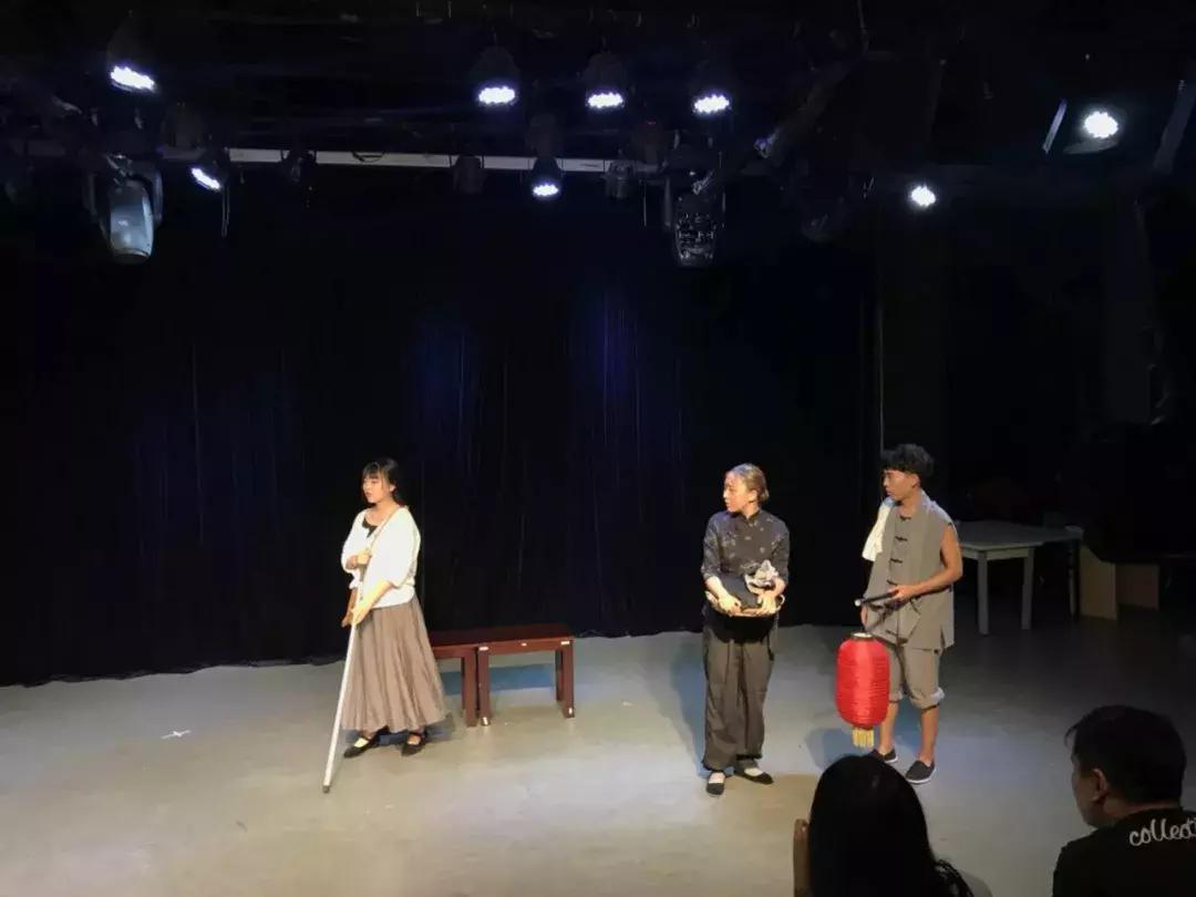 上个周末的群艺馆可以说是情义与情怀双结合，原因何在？快看正文！