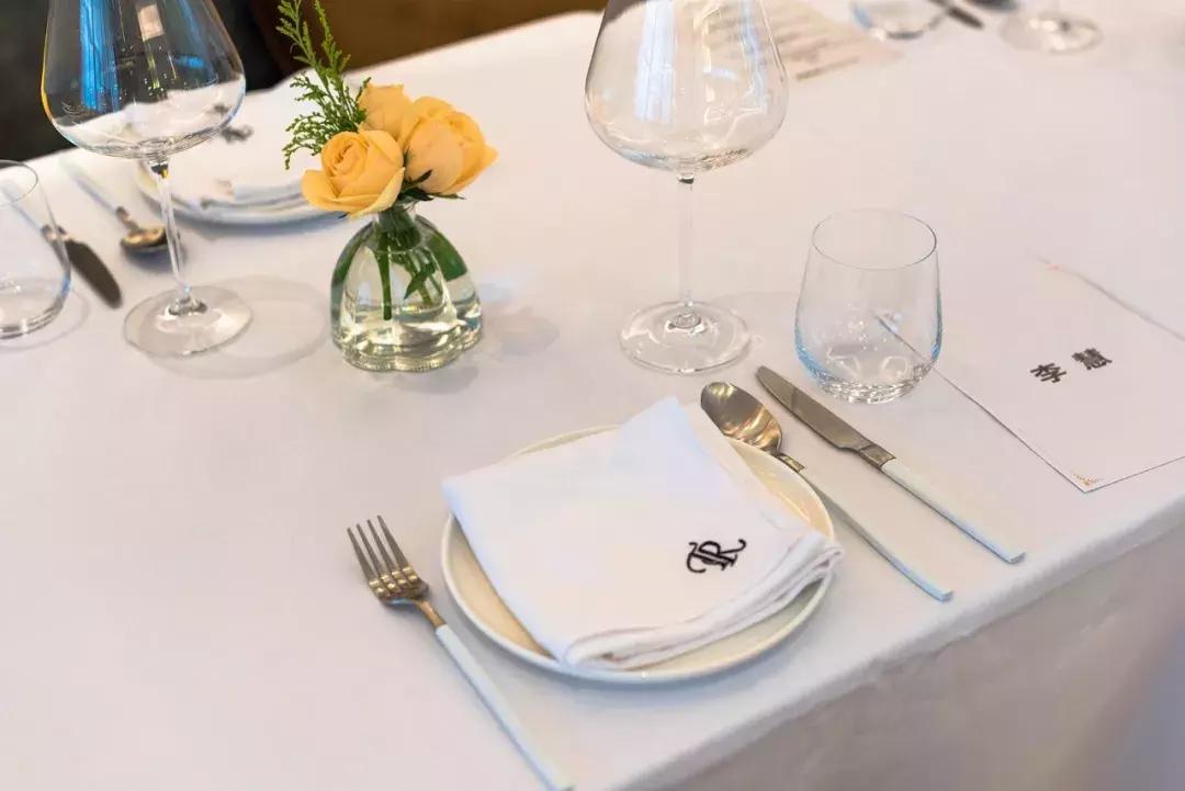 新天地开业的美食广场,新天地时尚购物中心美食