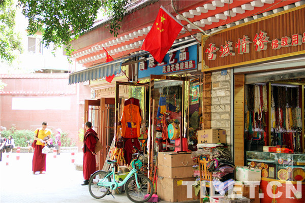 八角街藏传佛教物品,成都藏传佛教用品一条街
