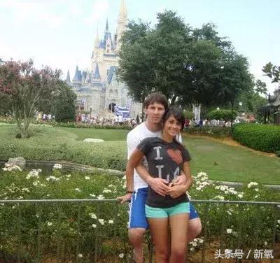 这个女人8岁就征服了球王,玛丽苏式的剧情都发生在她身上了!