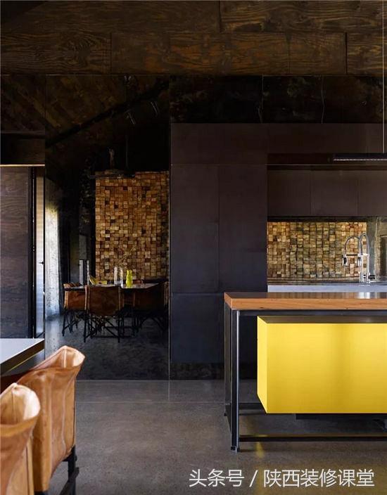 装修鬼才脑洞大,雕刻木板装修家