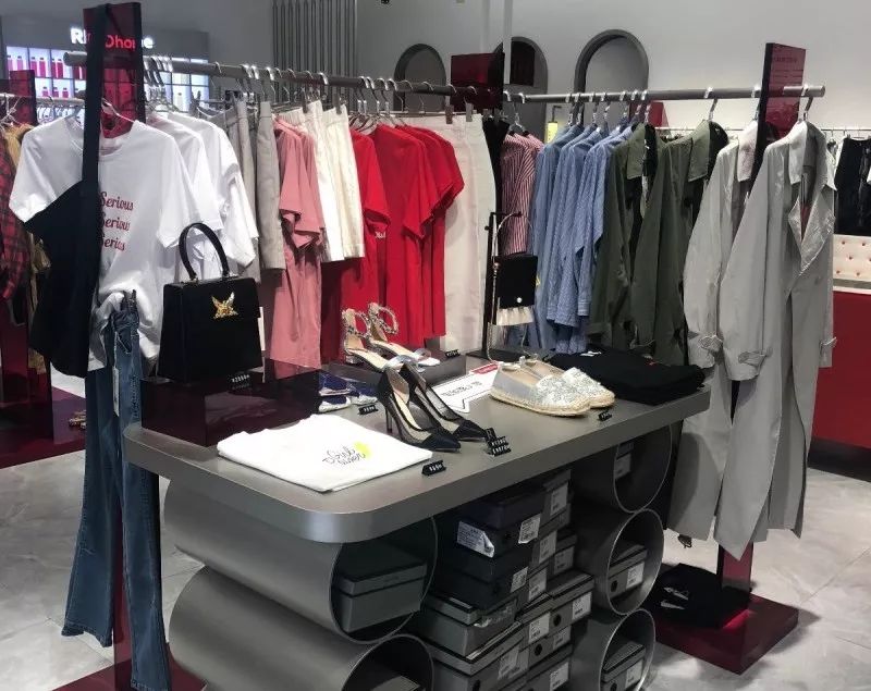 小红书卖跨境电商课,小红书平台开网店好做吗