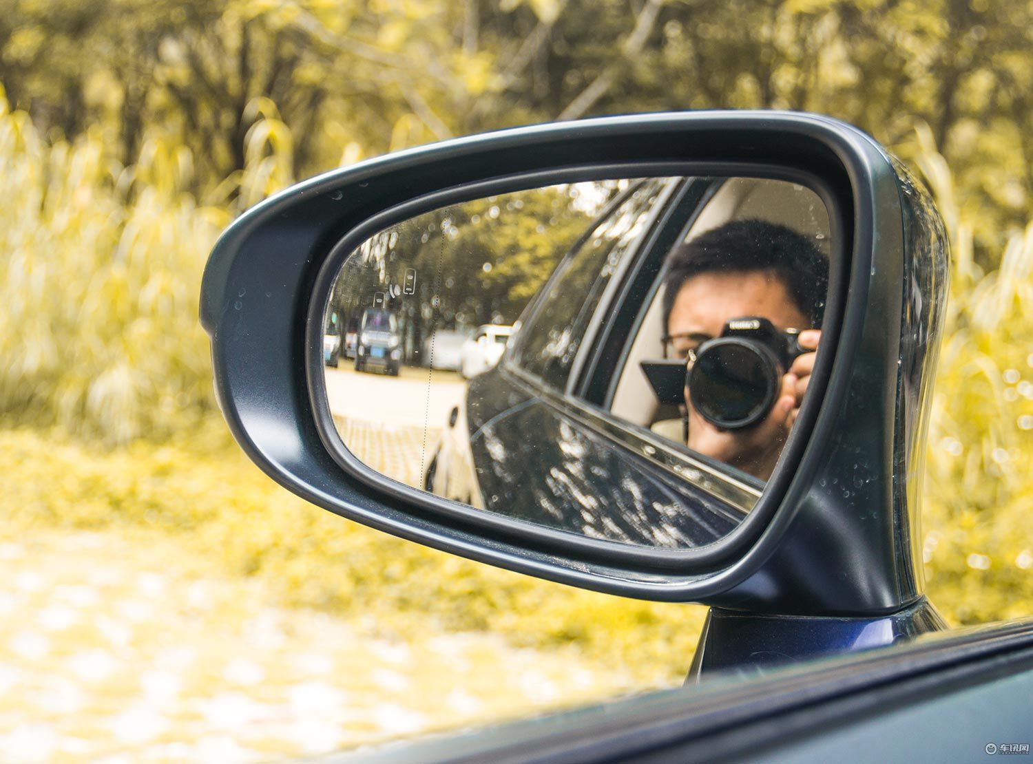 这款高颜值轿车不只男人喜欢女孩看了也瞬间心动实拍雷克萨斯IS