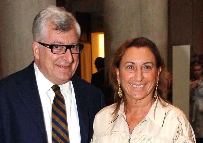 prada鍐嶇敓绯诲垪,prada鎹㈡帉闂ㄤ汉