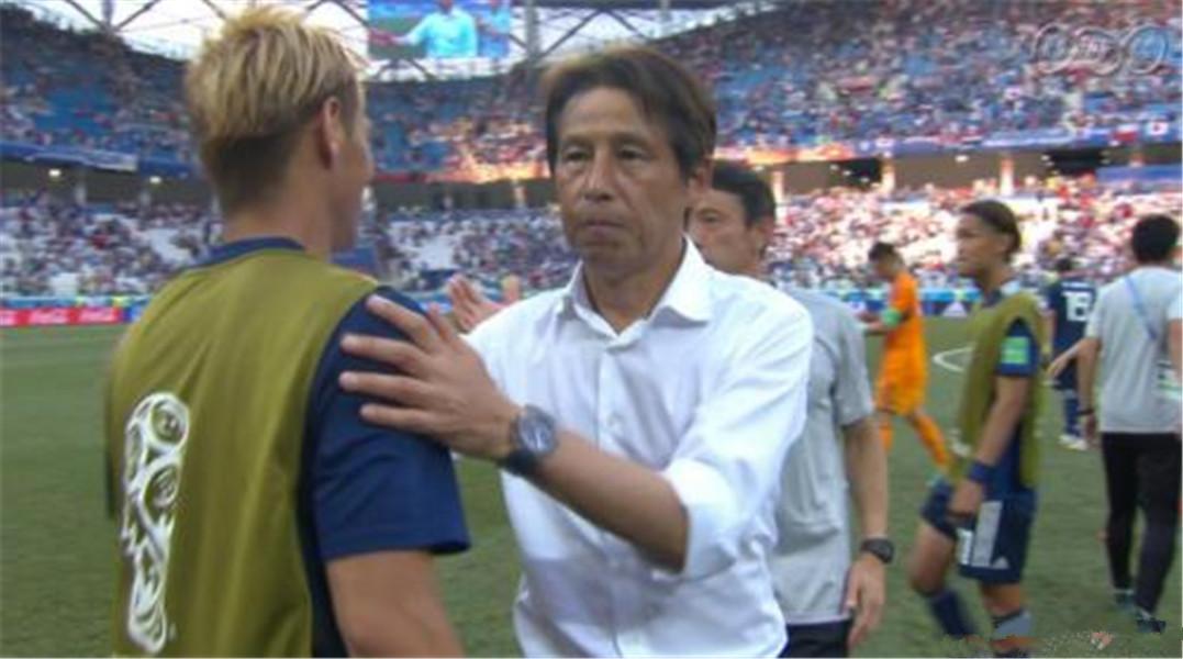 足球自己人踢进自己球门算输球吗,足球史上最耻辱的一场比赛