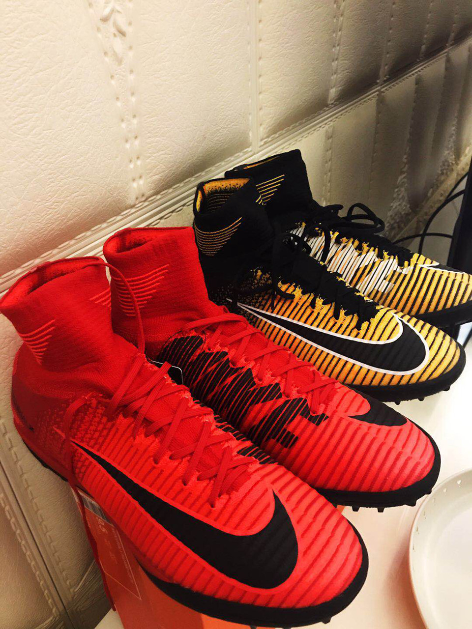 安踏enjoyz联名足球鞋,enjoyz足球鞋