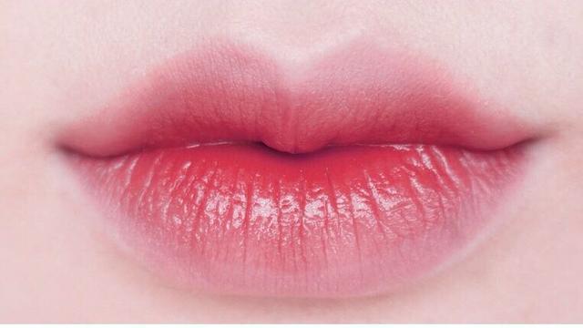 夏天黄皮学生口红显白,暖黄皮适合的口红显白