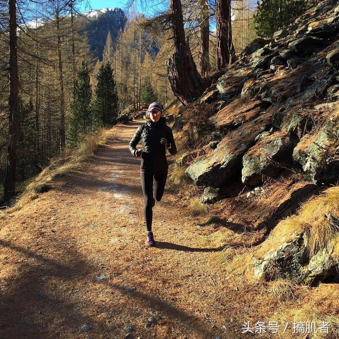 脚扭伤了一个星期后可以跑步了吗,跑步脚扭伤了的解决方法