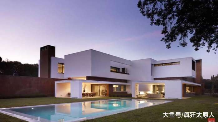 绝代双骄梅西和c罗谁漂亮,欧冠别墅梅西c罗