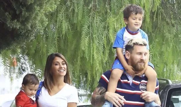 梅西30岁vs30岁c罗,梅西现状和c罗现状