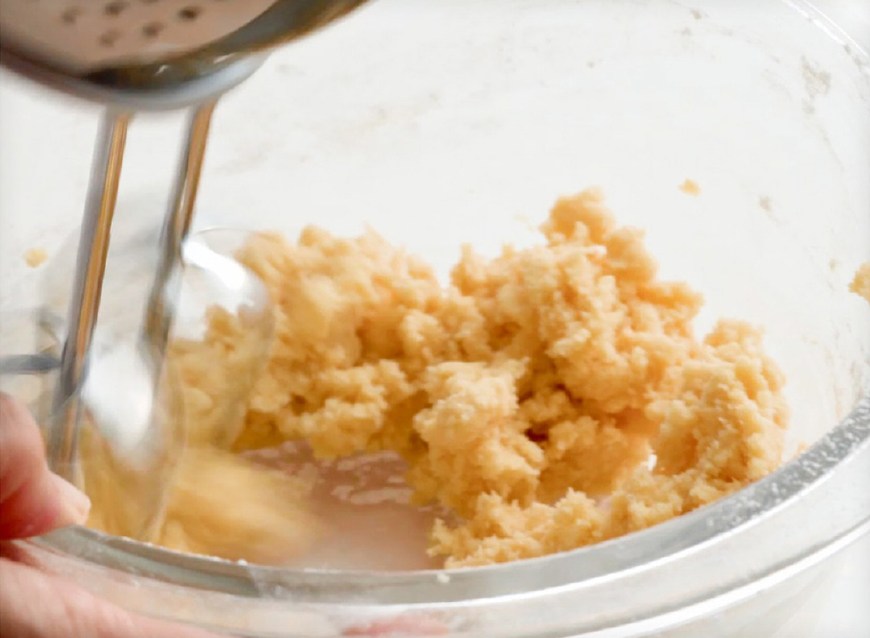 蛋挞液蛋挞皮制作蛋挞的方法,蛋挞液蛋挞皮空气炸锅怎么做蛋挞