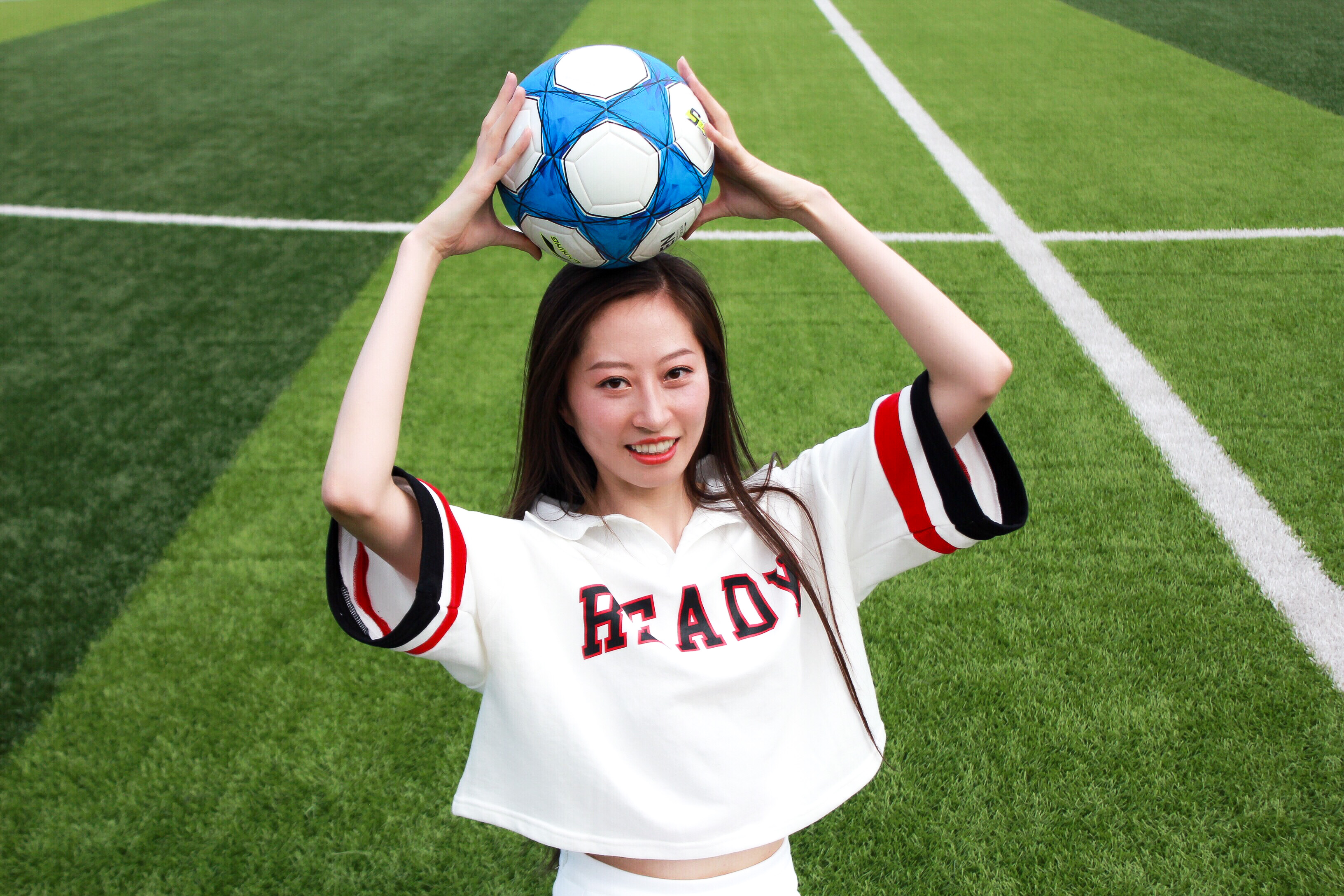 卫薇儿真人照片,卫薇儿惊艳的照片