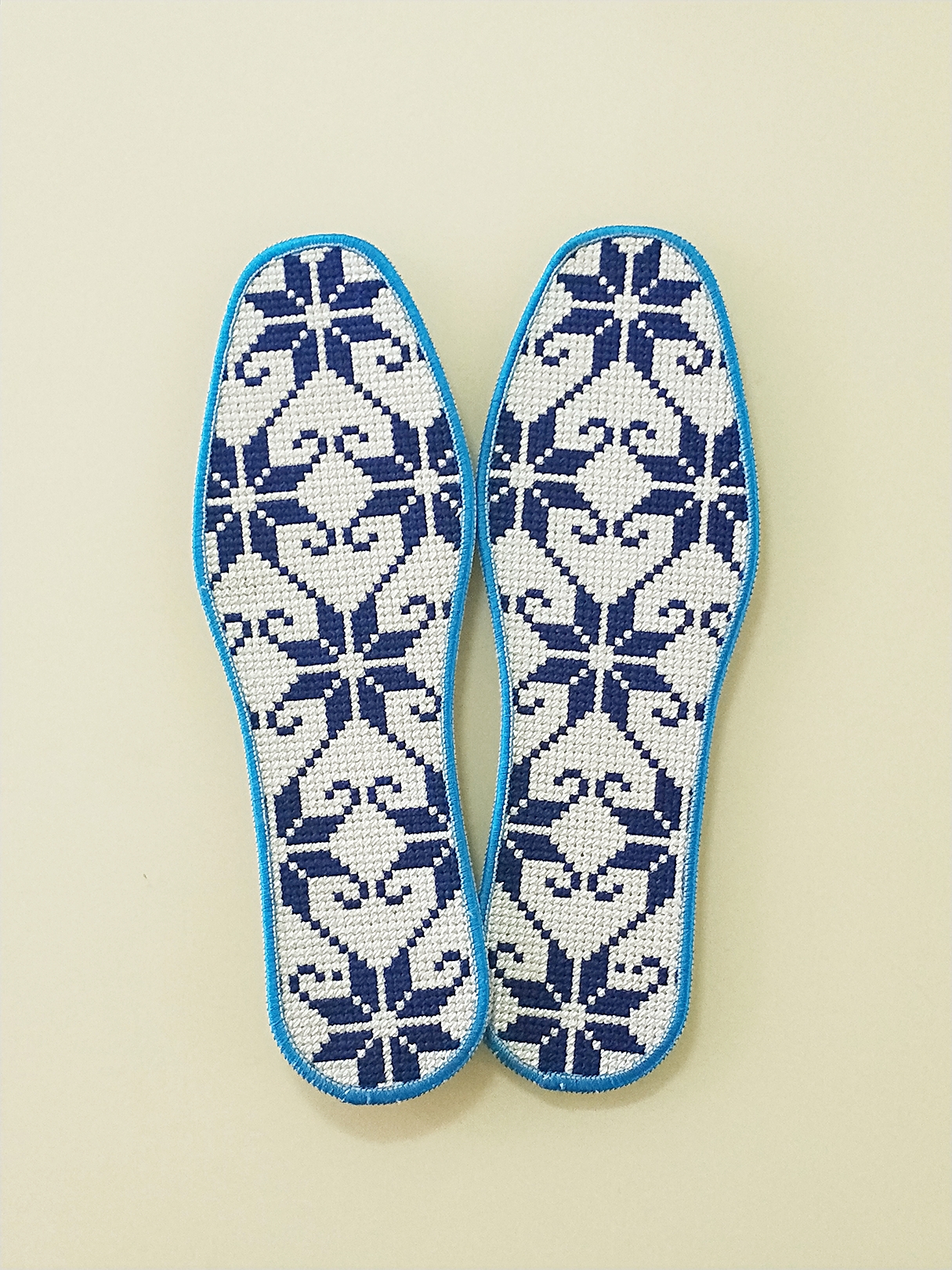 十字绣鞋垫花样图案大全新款,半成品十字绣鞋垫多少钱一双