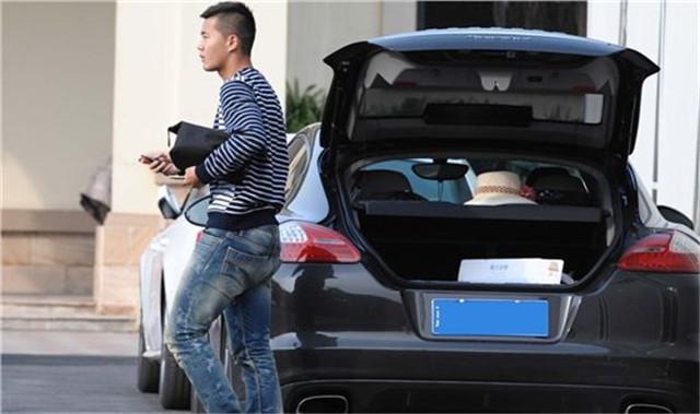 国足豪车座驾大全,国足球员豪车豪宅