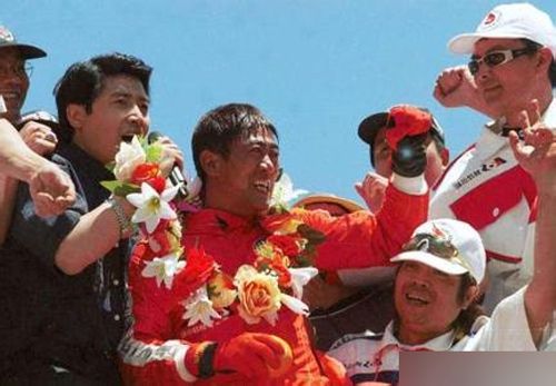 beyond黄家驹逝世30周年祭拜,beyond黄家驹逝世28周年纪念