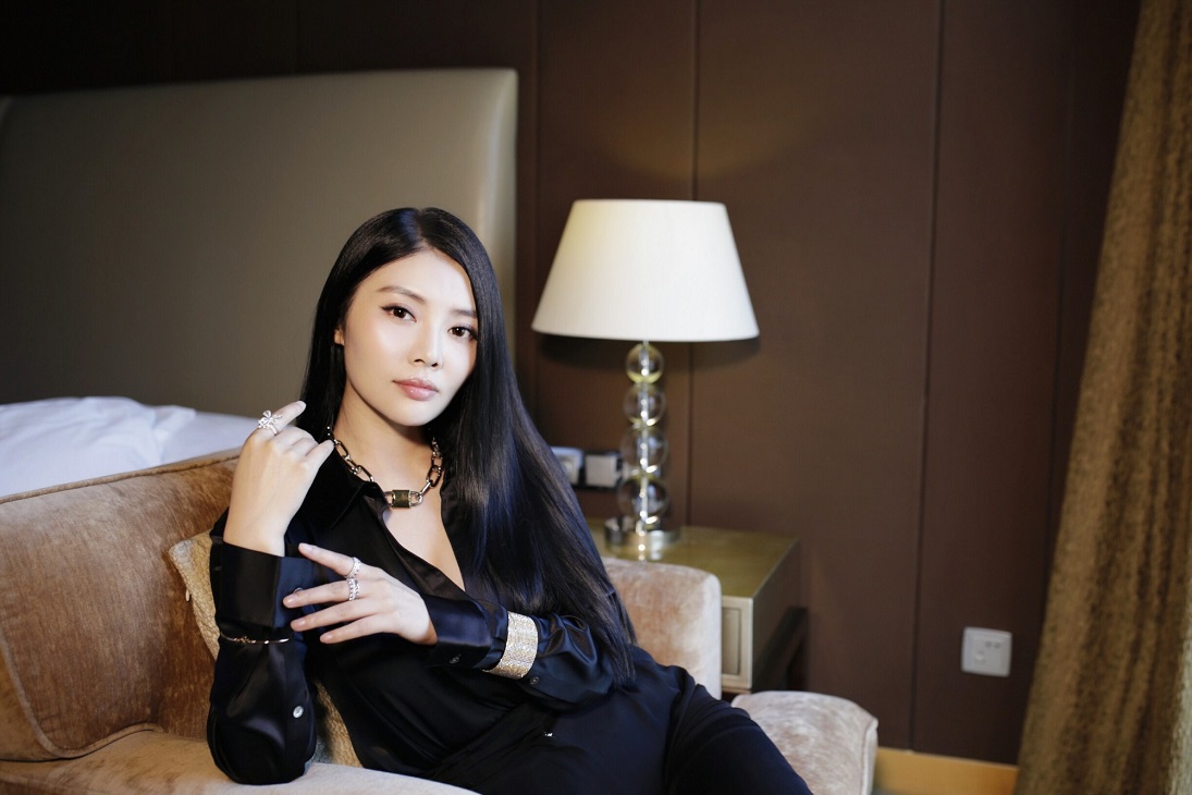 徐冬冬最美足球宝贝,徐冬冬早年照片足球宝贝