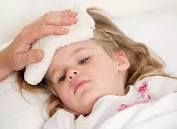 宝宝感冒发烧咳嗽最快解决方法,宝宝发烧咳得厉害怎么办