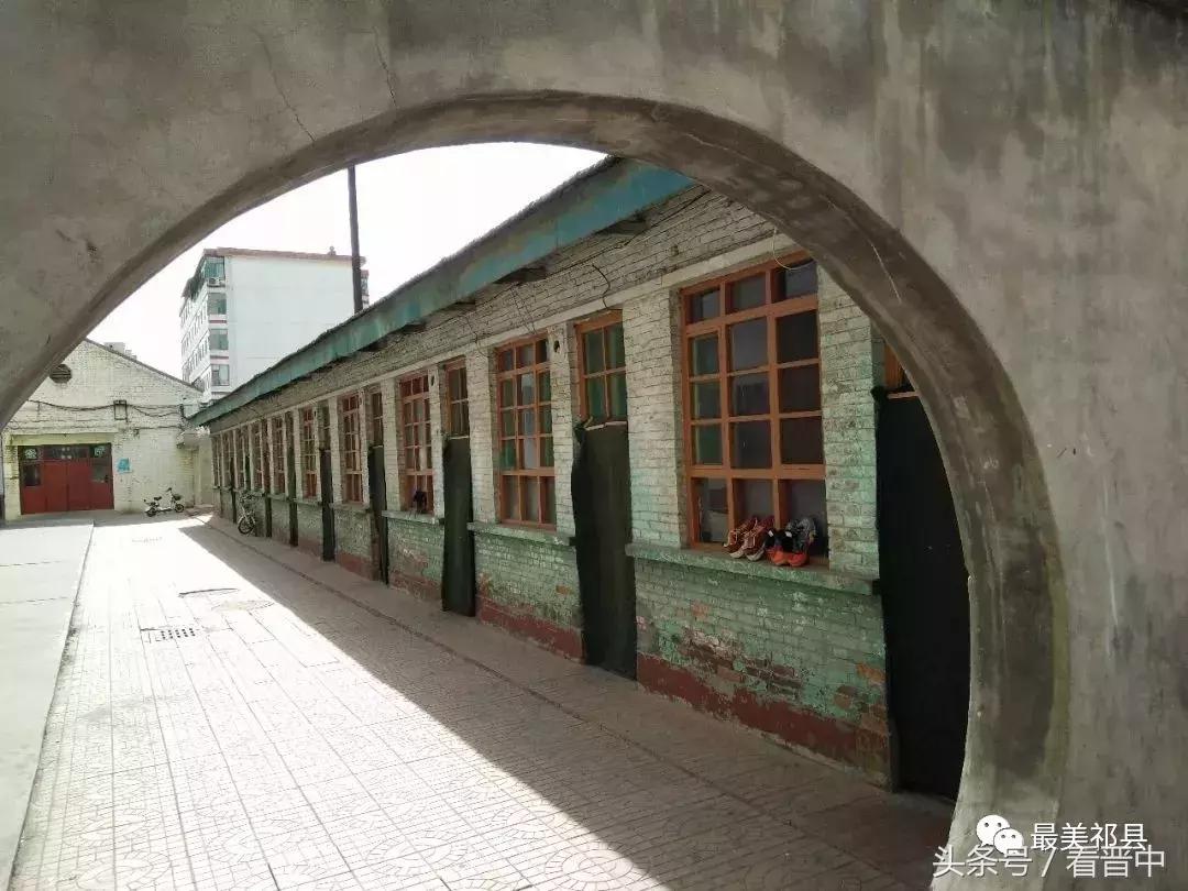 情系职中(杨保卫)