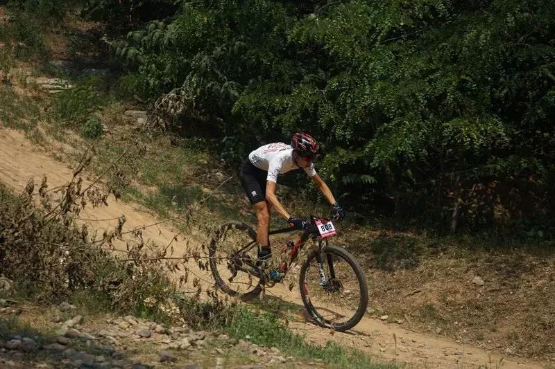 新手自行车骑行装备全套推荐,自行车骑行旅游装备推荐