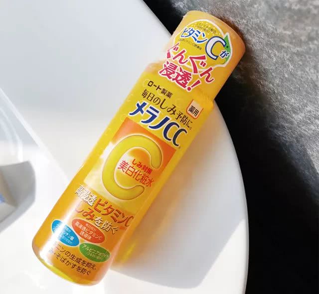 乐敦cc美白淡斑水,乐敦cc美白液祛红痘印吗