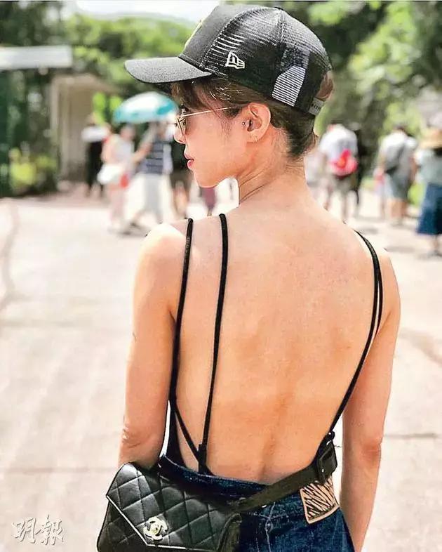 奚梦瑶露脐装搭配,奚梦瑶背心穿搭