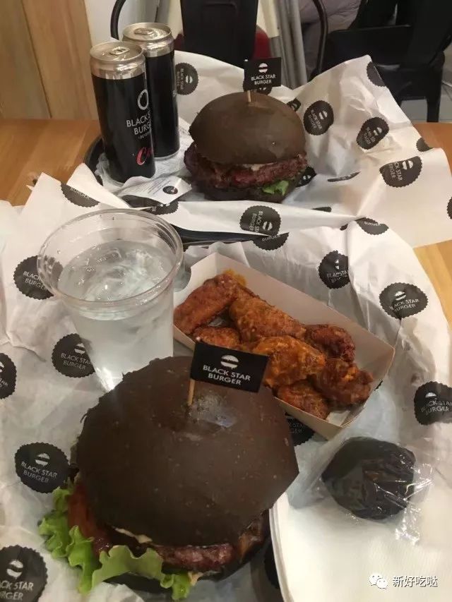 逛吃｜足球宝贝变身留俄食探笑成桃花眼跟着美女小姐姐吃遍世界杯